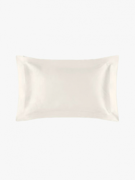 Lilysilk 22 Momme Oxford Envelope Silk Pillowcase in branded component on a light gray background